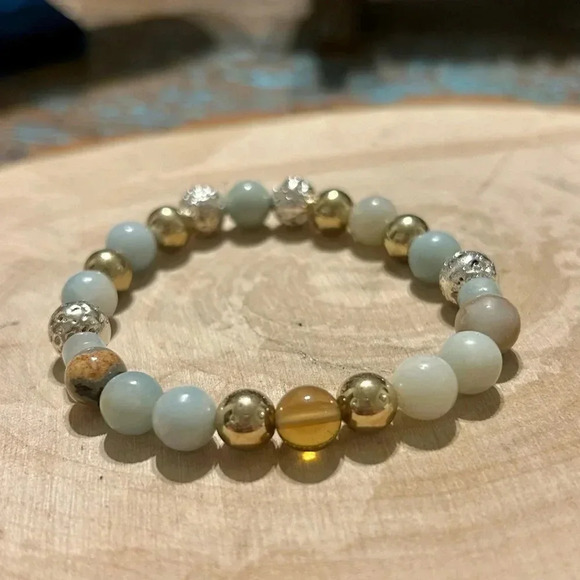 🤍💛Handmade Mystic Aura Quartz + Amazonite + Lava Bead stretch Bracelet💛 - Picture 1 of 4